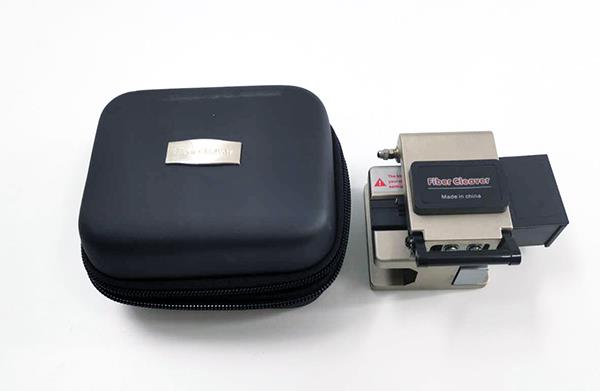 Fiber Optic Cleavers 1