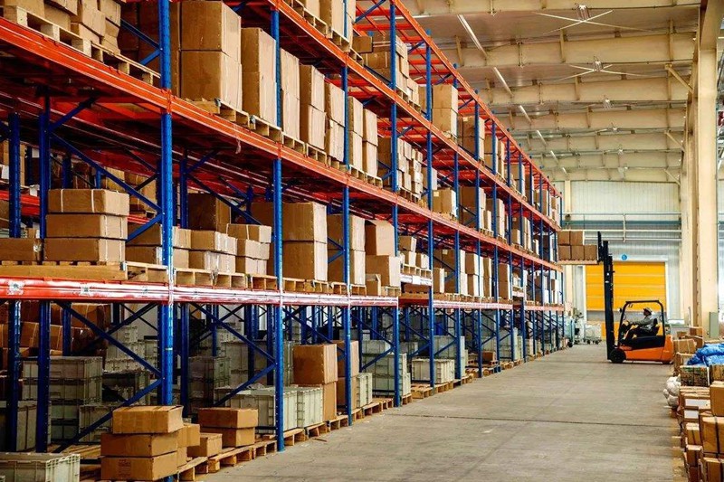 Logistics & Warehouse